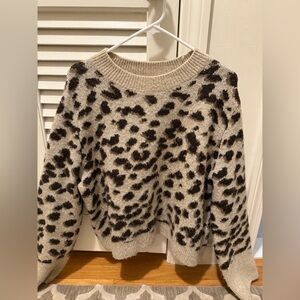 H&M Black and Tan Leopard Print Sweater